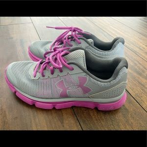 NEW Women’s Under Armour Tennis Shoes Size 8